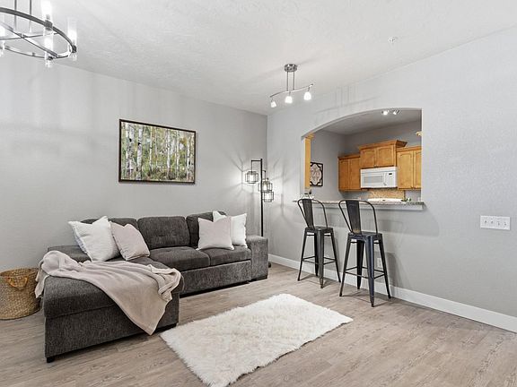 3rd image of 4101 Crittenton Ln #301
