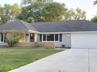 1523 Dedham Ln, Schaumburg, IL 60193