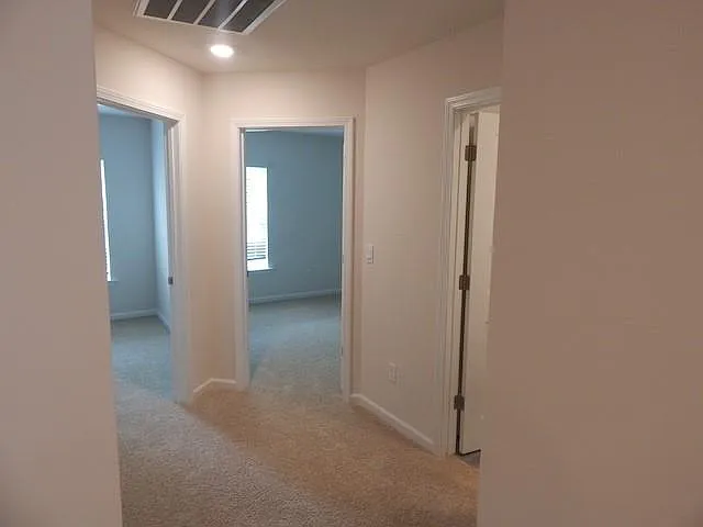 208 Oakmont Valley Trl — Photo 6