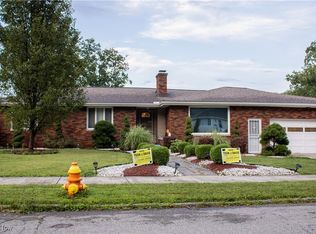 1161 Wilshire Dr, Youngstown, OH 44511
