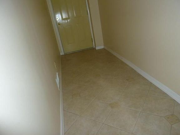 2nd image of 107 Dilworth St
