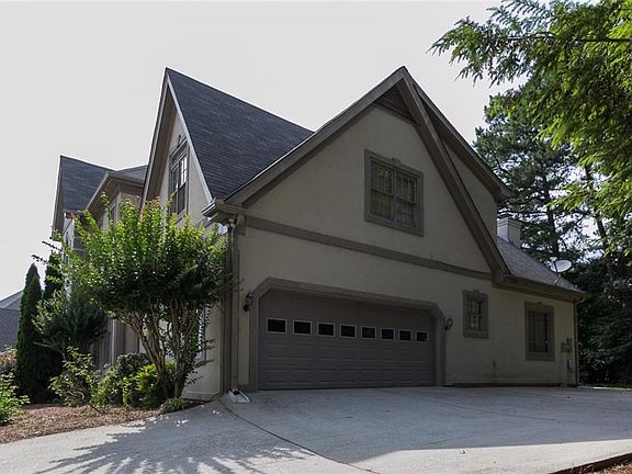 2nd image of 1322 Bromley Dr