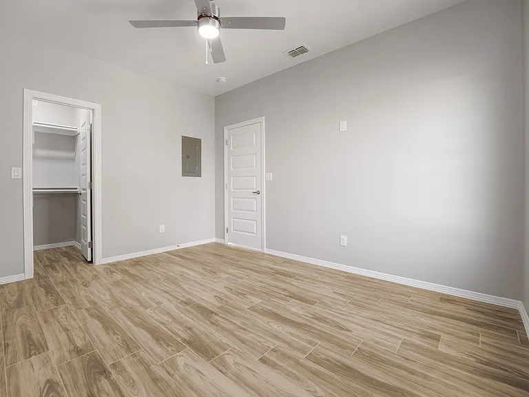 3701 Walnut Ave #3 — Photo 6