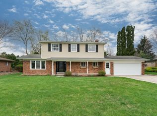 172 Clair Hill Dr, Rochester Hills, MI 48309