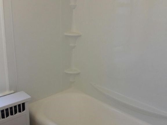 5th image of 835 Elm St APT B2