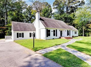 291 E Queens Dr, Williamsburg, VA 23185