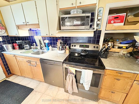 4th image of 14 Glanworth Ave