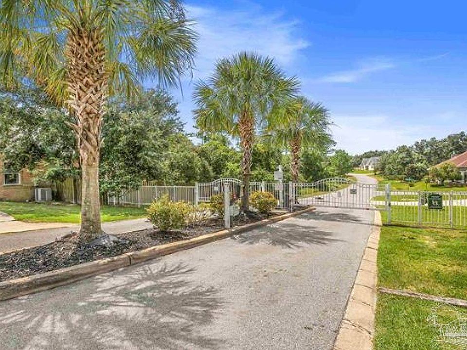 1st image of 16189 Tarpon Dr #39