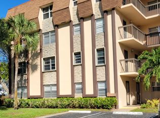 6300 NW 2nd Ave APT 101, Boca Raton, FL 33487