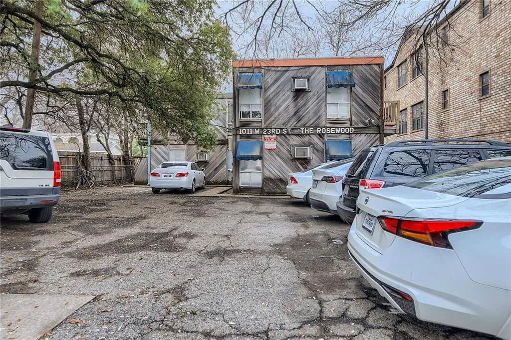 1 bed, 450 sqft, $1,000 — Photo 2