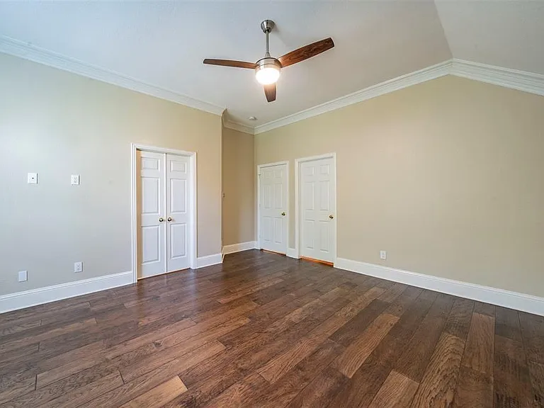2231 Templeton Dr — Photo 12
