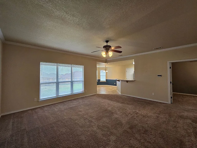 701 Atlas Ave — Photo 5