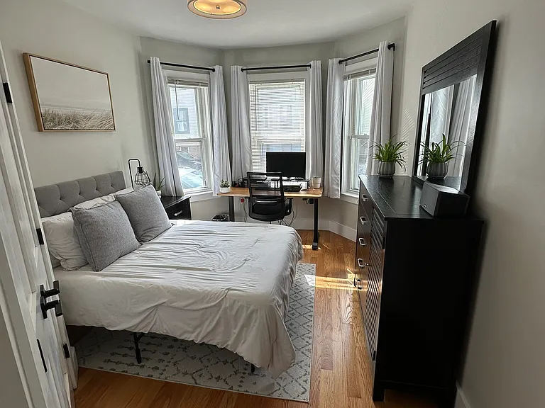 70 Wordsworth St #1 — Photo 8