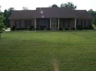 4101 S Olive Branch Rd, Pekin, IN 47165