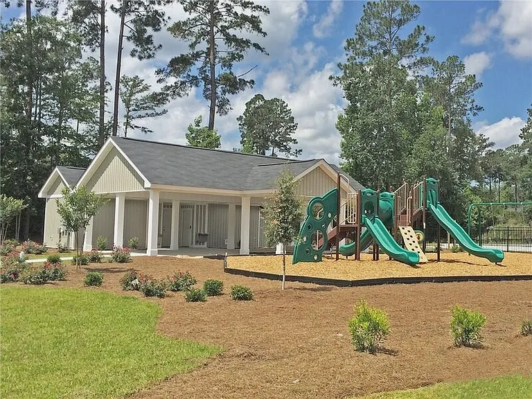 156 Cottonham Ct — Photo 34