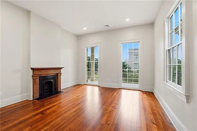 2 bed, 2.0 bath, 1204 sqft, $4,000 — Photo 4