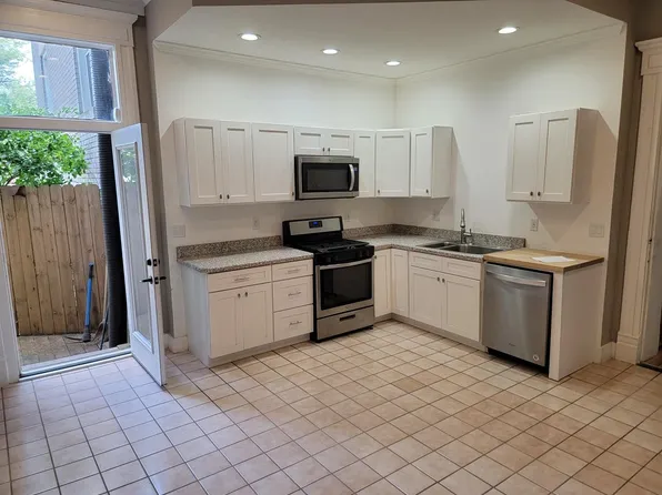 1415 E Broad St #A, Columbus, OH 43205