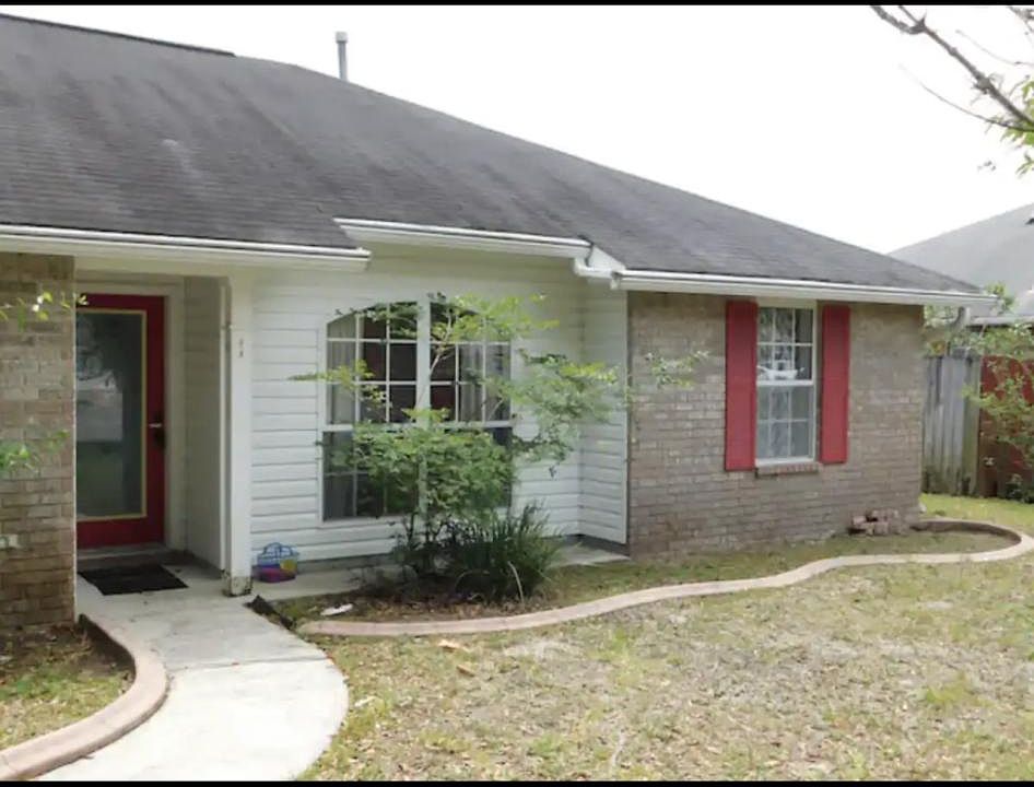 1st image of 5012 Cassia Dr