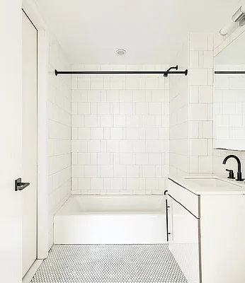 Rented by EXR | media 11