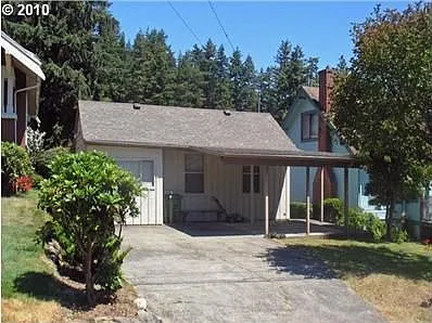 1150 Park Ave photo 1