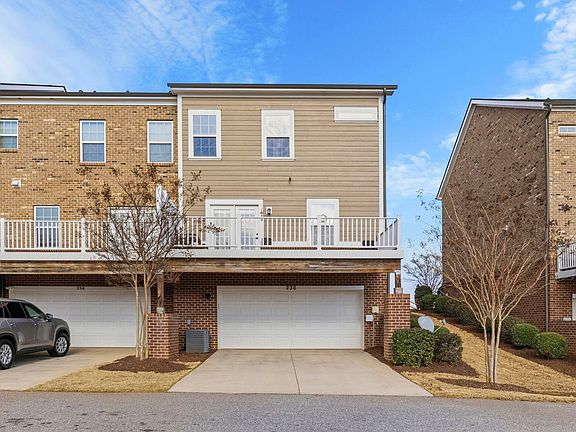 3rd image of 236 Rocky Slope Rd