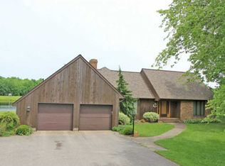 8282 Crane Rd, Cranesville, PA 16410