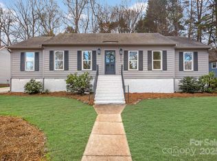 9027 Twin Trail Dr, Huntersville, NC 28078