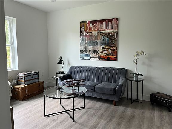 3rd image of 1127-1135 Stuyvesant Ave #302