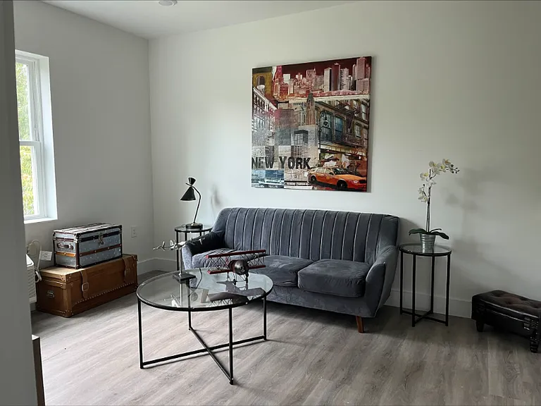 1127-1135 Stuyvesant Ave #208 — Photo 8