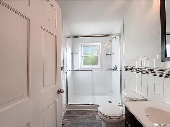 439 Sunnyside Ln — Photo 4