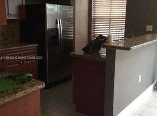 905 SW 143rd Ave, Hollywood, FL 33027
