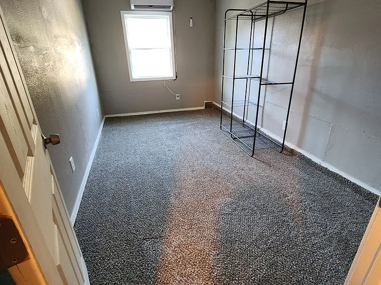 621 Lloyd Ave — Photo 12
