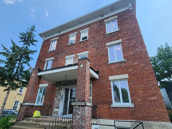 3rd image of 125 Glenora St #3