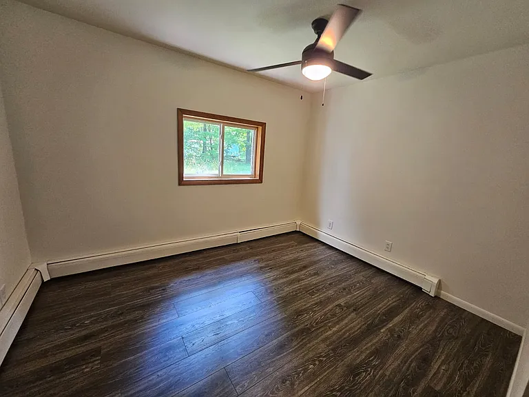 10944 N Mackinaw Hwy — Photo 12