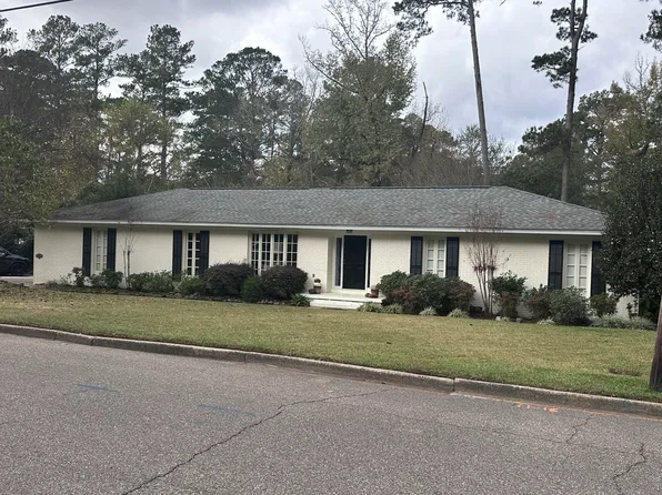 1501 Ridgewood Dr, Columbia, MS 39429