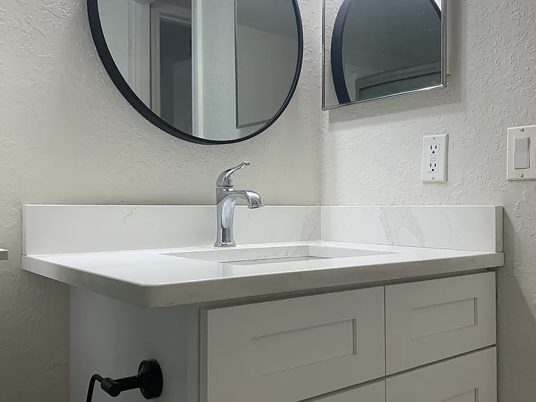 805 Boardwalk Dr — Photo 2