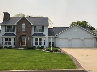 3934 Saint Croix Cir E, Green Bay, WI 54301