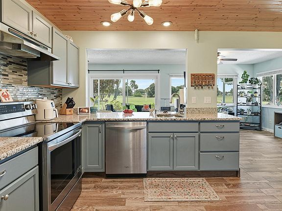 4th image of 3012 SE Santa Anita Street