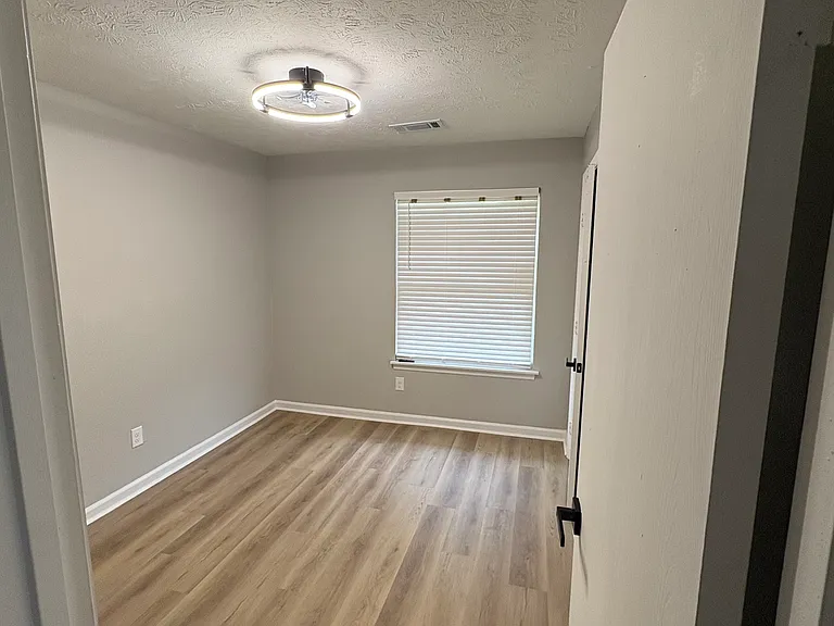 3805 Salmon Ct — Photo 21