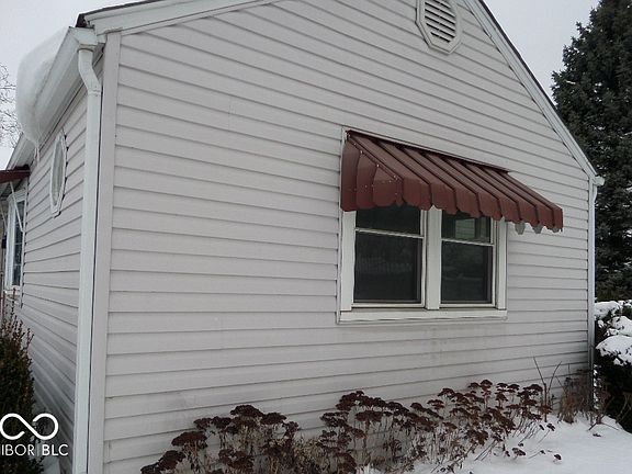 2nd image of 2200 W Memorial Dr