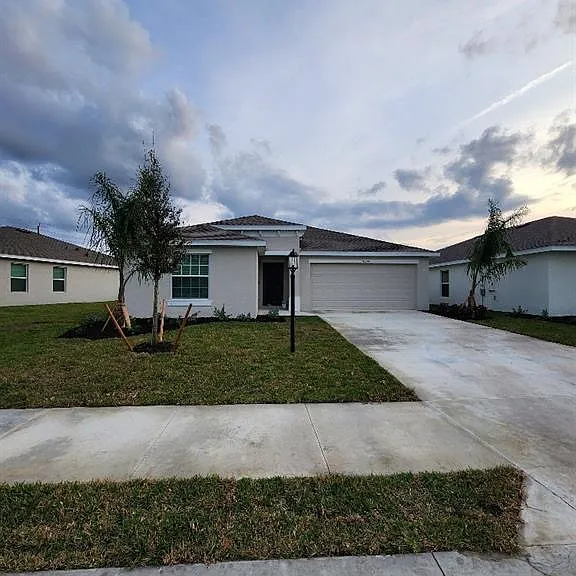 13944 Buckingham Oak Dr — Photo 1