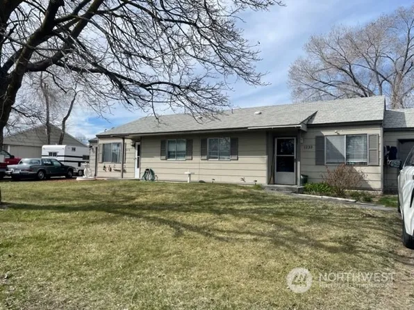 1233 /1235 Pershing Road, Moses Lake, WA 98837
