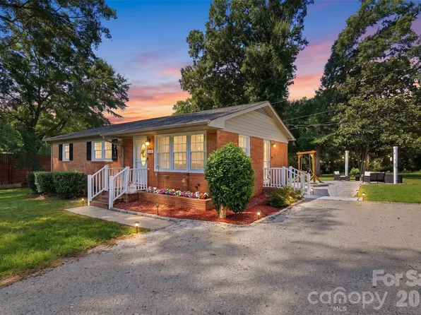 2624 Quiet Acres Rd, Lancaster, SC 29720