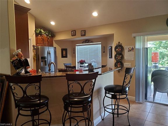 5th image of 1099 Gunby Ave S