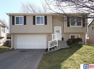 1830 SW 9th St, Lincoln, NE 68522