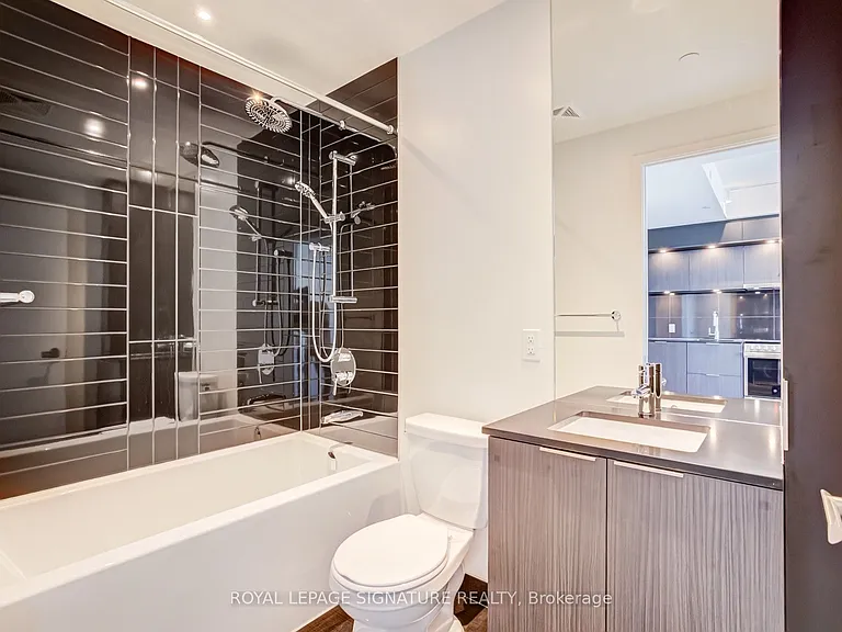 448 Burnhamthorpe Rd W #3807 — Photo 12