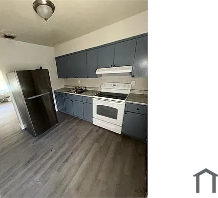 2 bed, 750 sqft, $2,300 — Photo 2