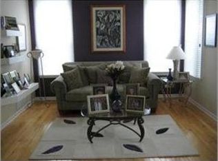 2170 Apple Hill Ln, Buffalo Grove, IL