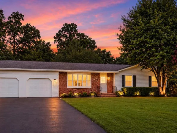 6 Eleanor Dr, Wrightstown, NJ 08562