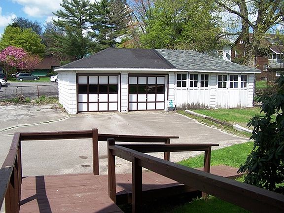 2-car garage